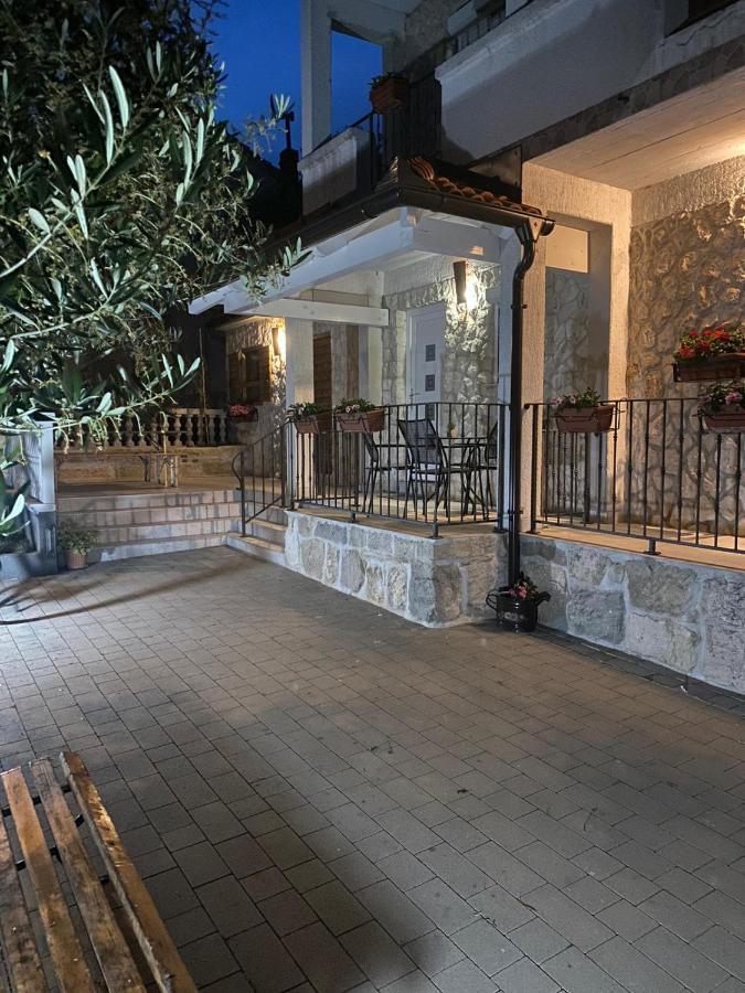 Apartment Iva Vrana  Екстер'єр фото